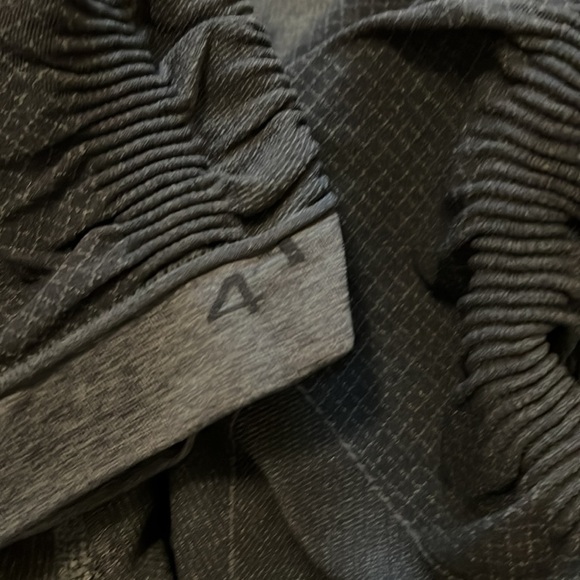 Lululemon In the Flow II Crop Blue Legging 4 - Picture 11 of 11